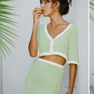 Sabo Skirt Tai Knit Top